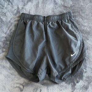 Black nike shorts